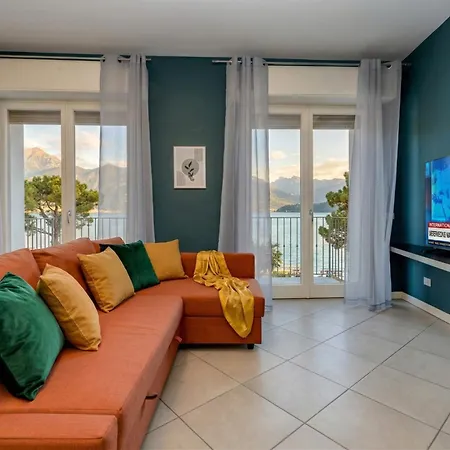 Cocktail Front Family Desenzanoloft Official Partner Homes & By Marriott Bonvoy Appartement Desenzano del Garda