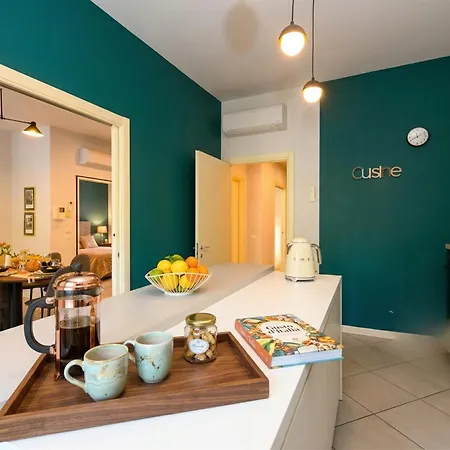 Cocktail Front Family Desenzanoloft Official Partner Homes & By Marriott Bonvoy Appartement Desenzano del Garda