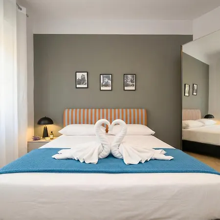 Lejlighed Cocktail Front Family Desenzanoloft Official Partner Homes & By Marriott Bonvoy *