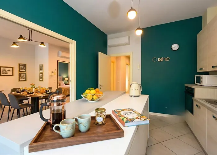 Cocktail Front Family Desenzanoloft Official Partner Homes & By Marriott Bonvoy Appartement Desenzano del Garda